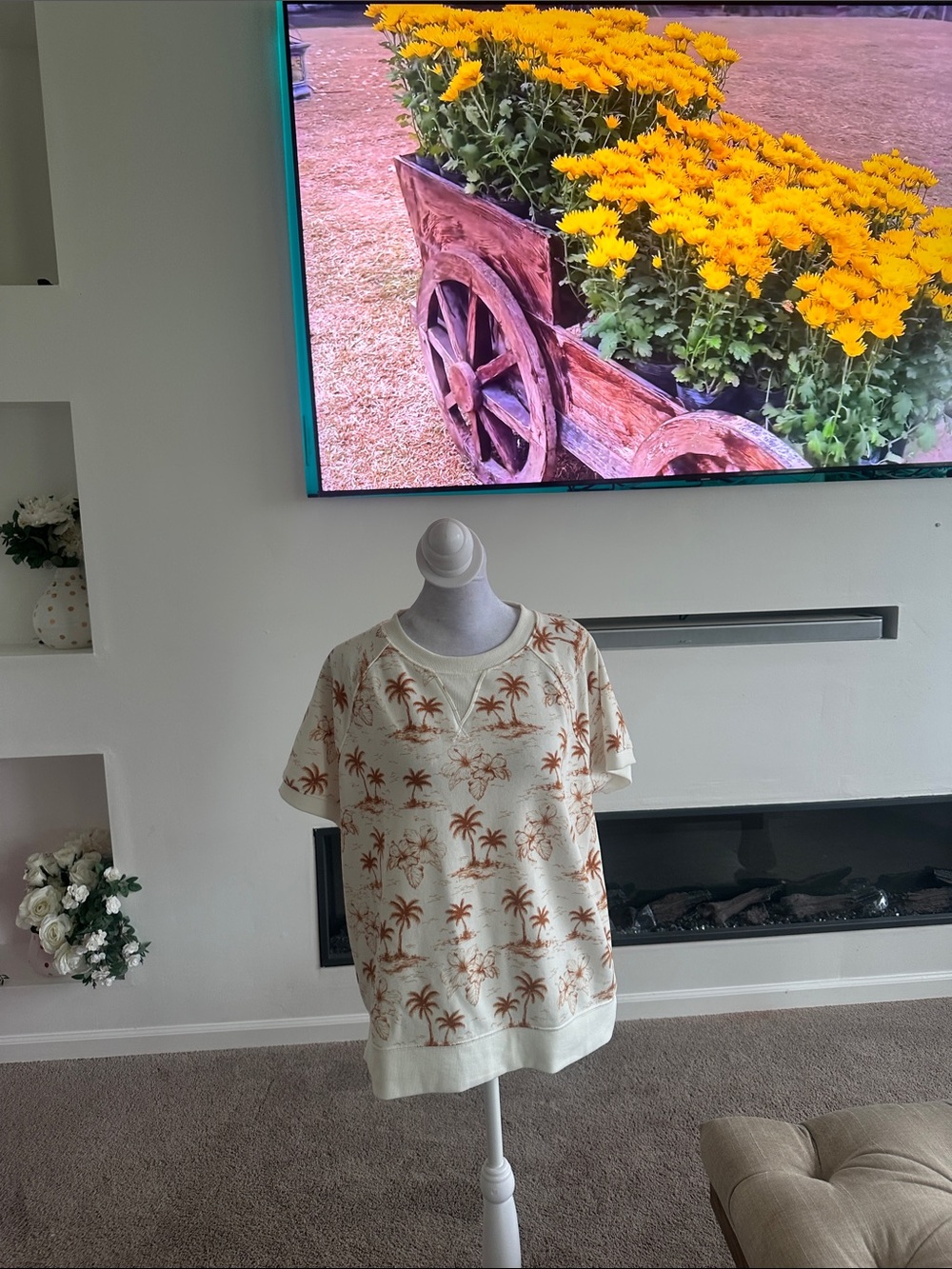 Lou & Grey Cream Short-Sleeve Palm Print Top
